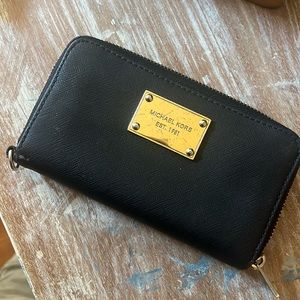 Michael Kors wallet